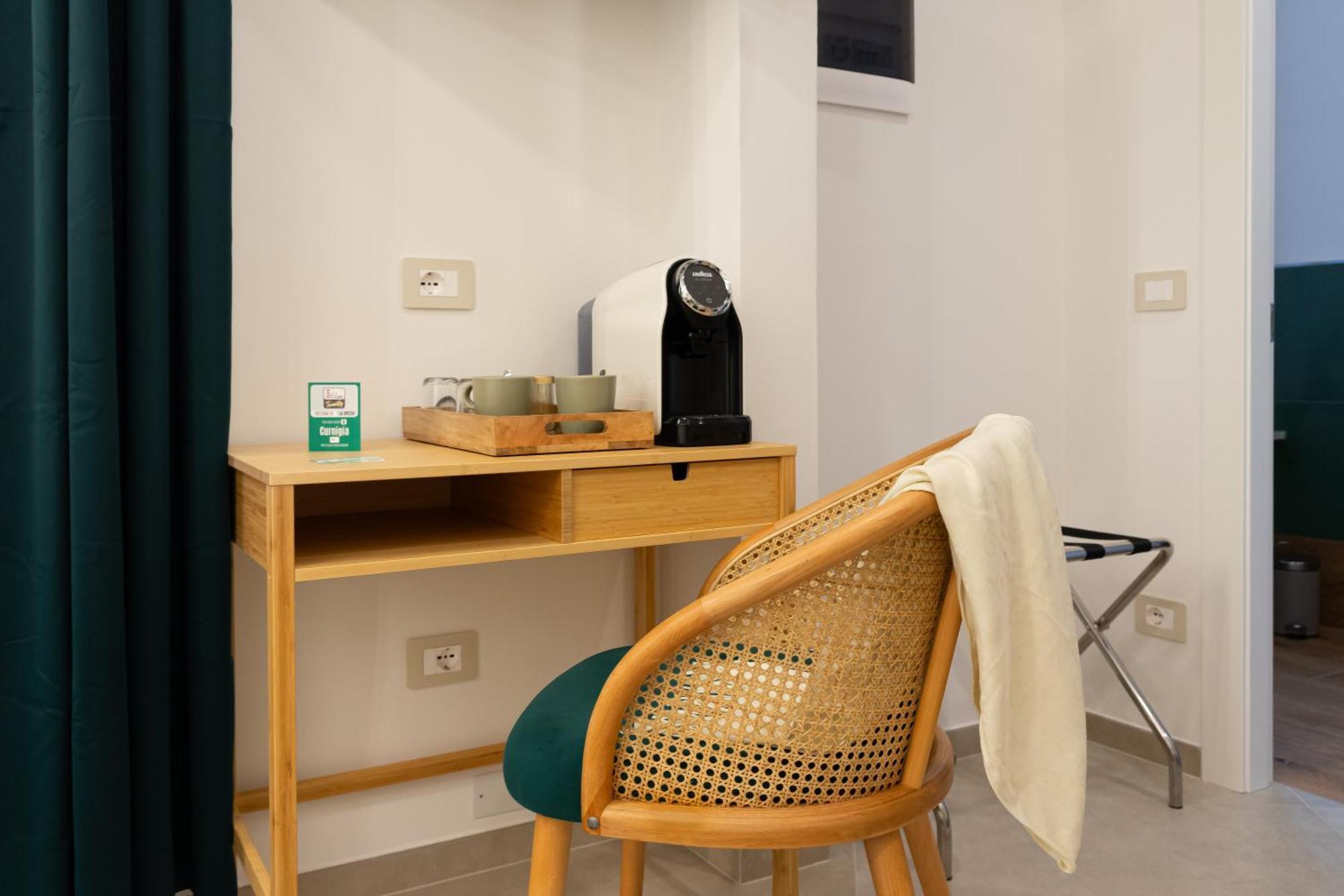 6Th Land - Rent Rooms Affittacamere La Spezia Bagian luar foto
