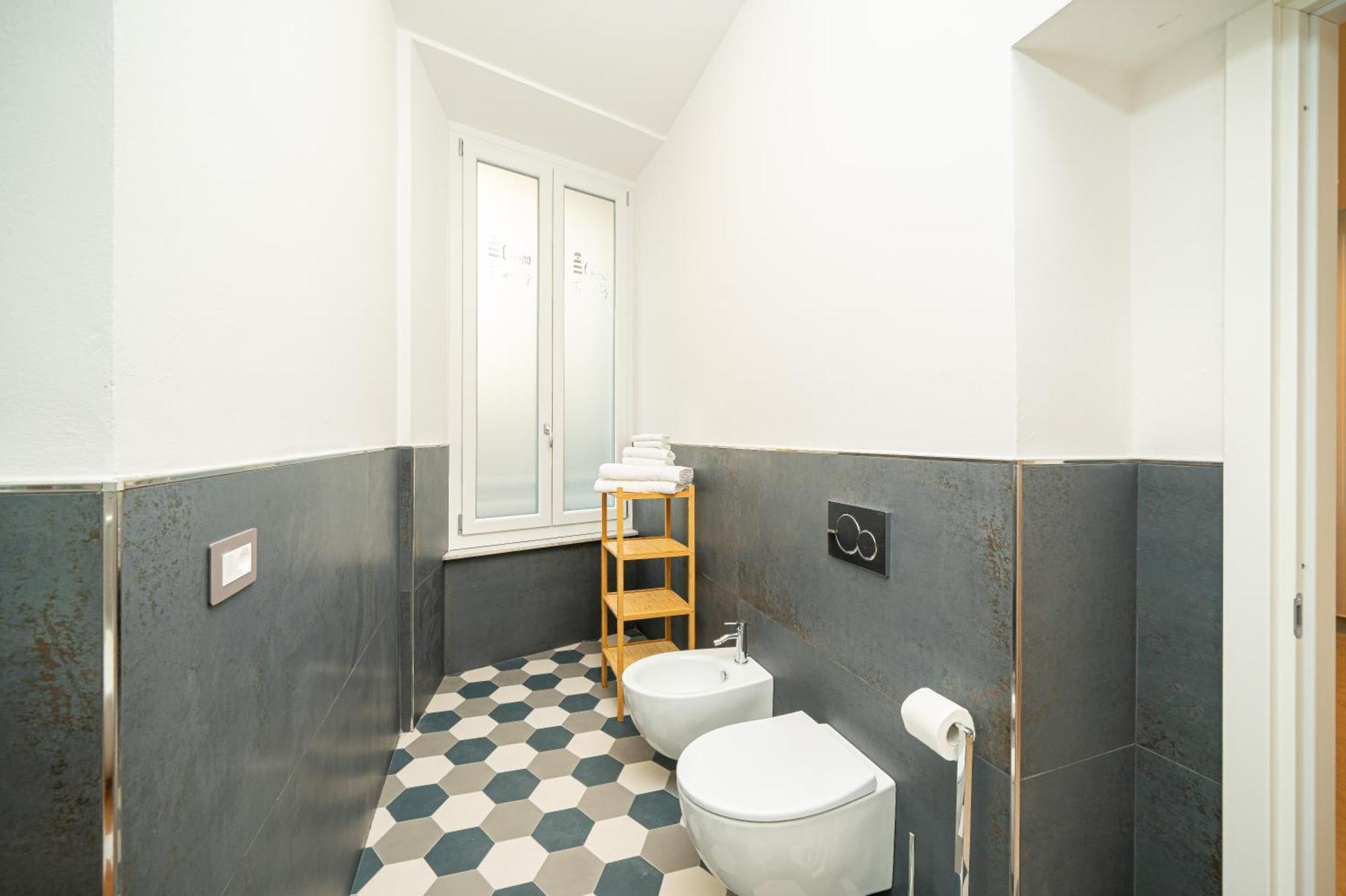 6Th Land - Rent Rooms Affittacamere La Spezia Bagian luar foto